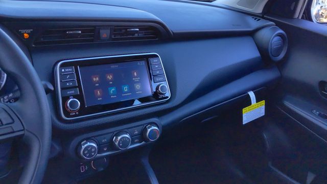 2024 Nissan Kicks