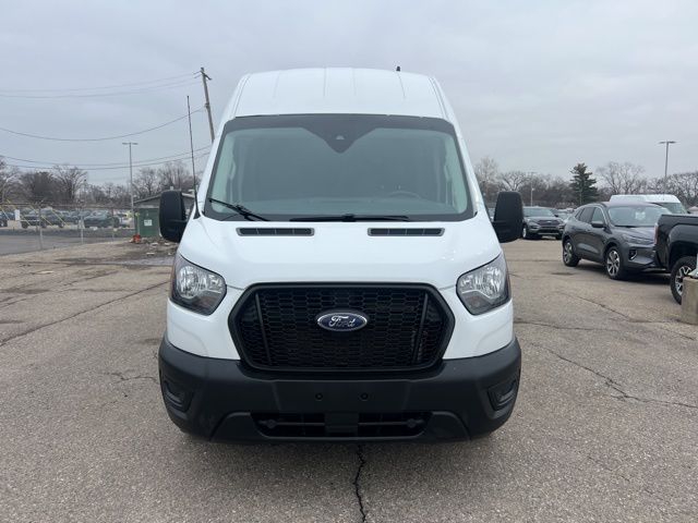 2023 Ford Transit-250