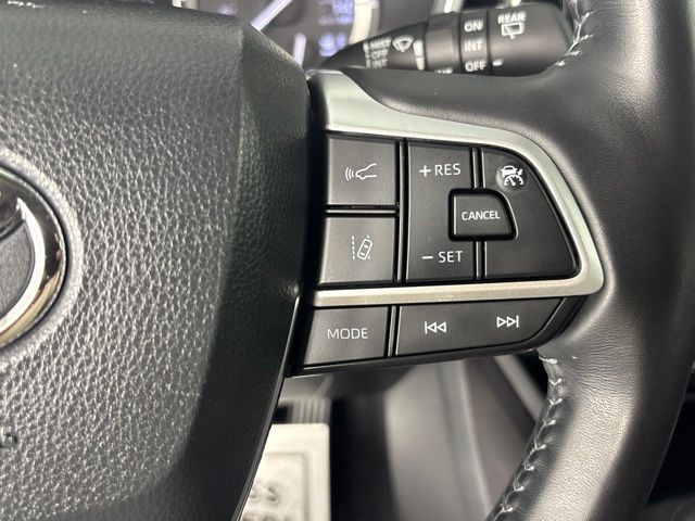 Used 2022 Toyota Highlander SUV