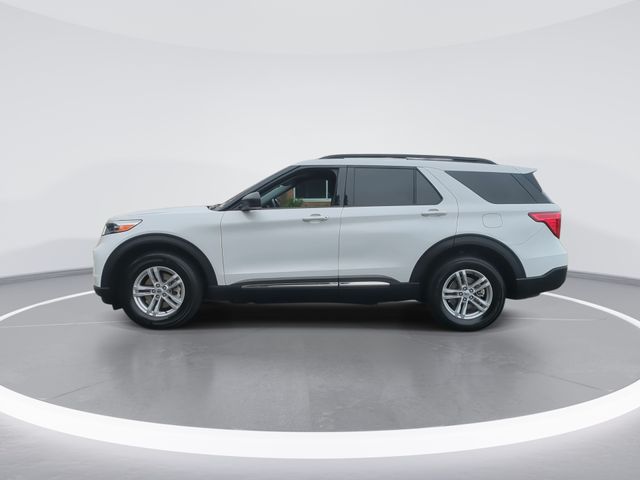 Used 2023 White Ford XLT image 5