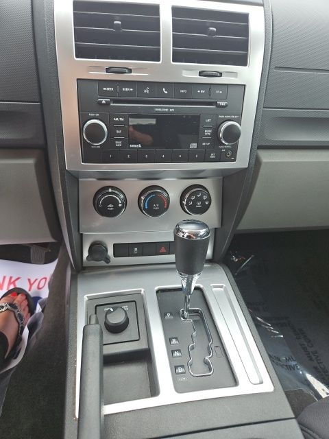 2010 Dodge Nitro Detonator - Natural Green Pearlcoat exterior view 19