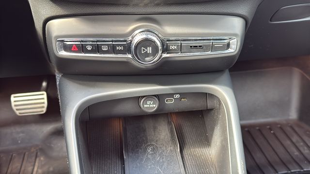 used 2021 Volvo XC40 Recharge Pure Electric car, priced at $22,700