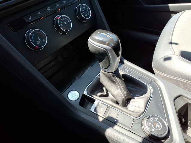 2022 Volkswagen Taos - Image 19