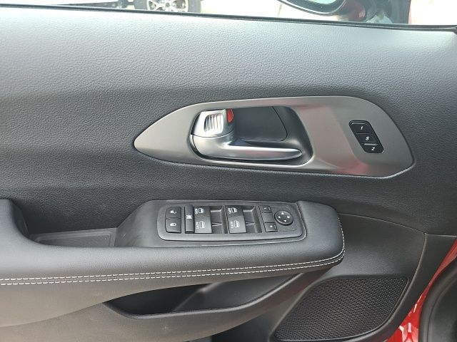 2026 Chrysler Pacifica Select - Pr6 exterior view 12