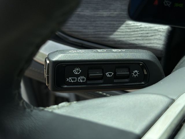 Used 2024  Rivian Adventure image 29