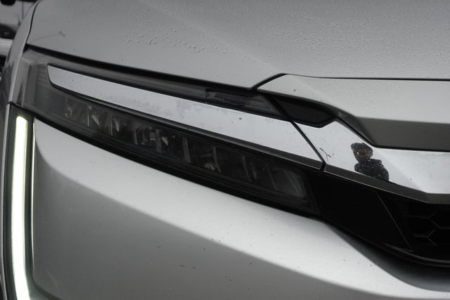 used 2018 Honda Clarity Plug-In Hybrid car, priced at $9,399
