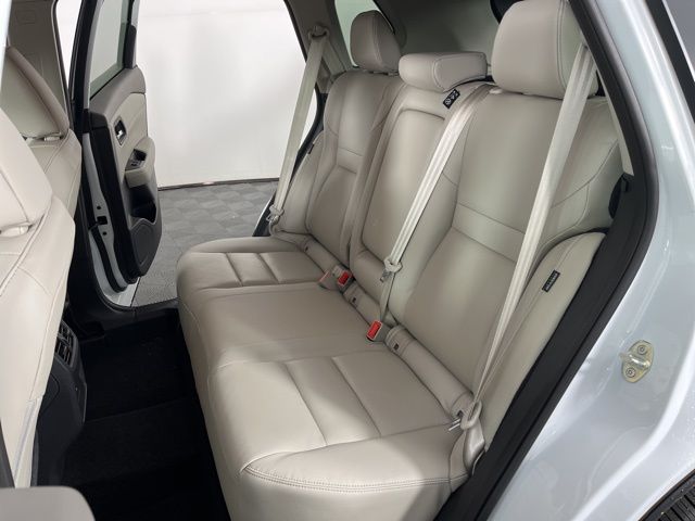 2025 Everest White Pearl Nissan Rogue SL FWD SUV