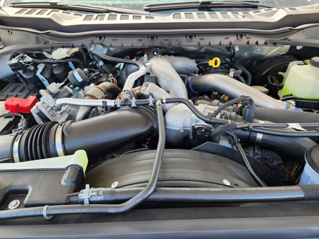 2024 Oxford White Ford Super Duty F-350 SRW XL 4X4 Truck