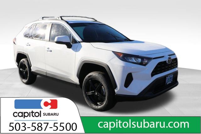 2021 Toyota RAV4 LE 16