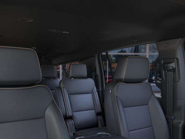 2025 Chevrolet Suburban Premier photo
