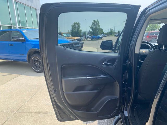 2020 Chevrolet Colorado LT - Black exterior view 20