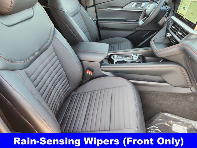 2026 Ford Explorer ST-Line photo 4