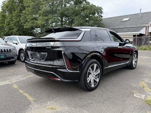 Used 2024 Cadillac LYRIQ SUV