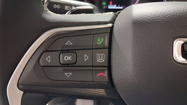 Used 2025 Jeep Grand Cherokee SUV