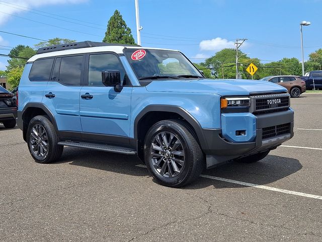 2026 Toyota Land Cruiser Azul (Heritage Blue/Gray Scape Roof) SUV/Crossover Todo terreno 8 velocidades Automática