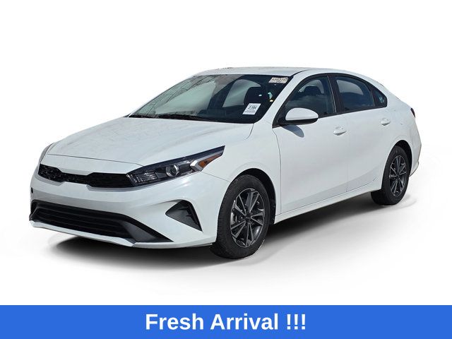 2024 Kia Forte LXS FWD