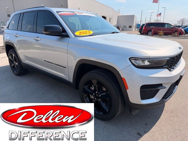 Silver Zynith 2023 Jeep Grand Cherokee Altitude 4WD SUV / Crossover Four-Wheel Drive 8-Speed Automatic