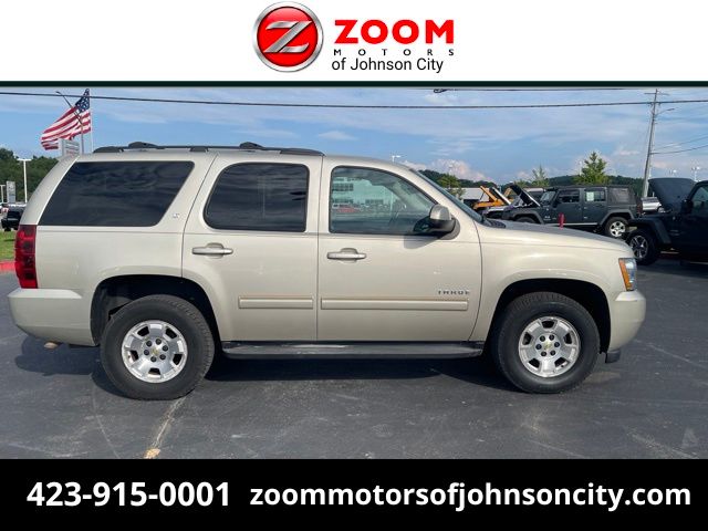 Champagne Silver Metallic 2013 Chevrolet Tahoe SUV / Crossover Four-Wheel Drive 6-Speed Automatic Overdrive