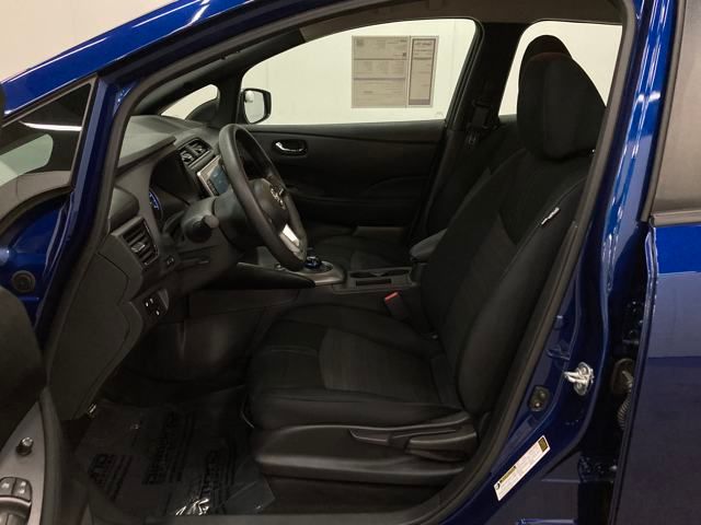 2022 Nissan LEAF S