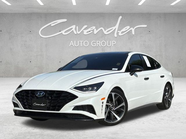 Quartz White 2022 Hyundai Sonata Sedan Front-Wheel Drive 8-Speed Automatic