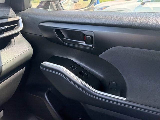 Used 2022 Toyota Highlander SUV