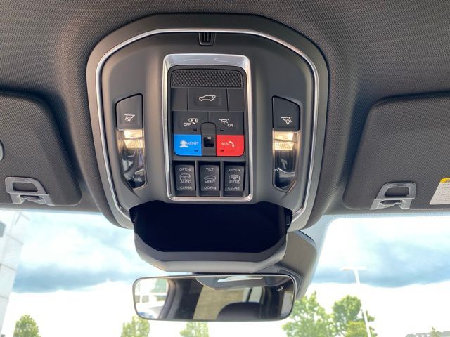 2026 Jeep Grand Cherokee Limited - Diamond Black exterior view 16