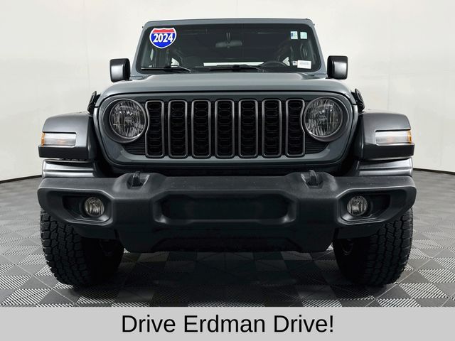 Used 2024 Jeep Wrangler SUV