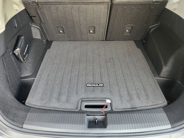 2026 Nissan Rogue SV photo 21