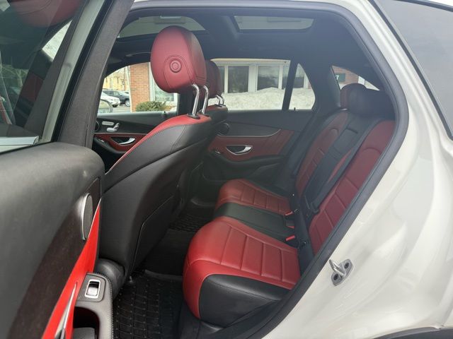 2022 Mercedes-Benz GLC