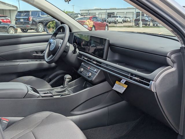 2026 Hyundai Tucson SE Silver at DeMontrond Gulf Freeway
