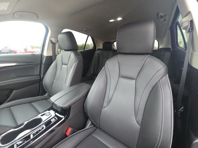 2023 Buick Envision Essence:C02556