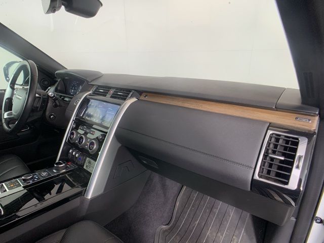 2019 Land Rover Discovery HSE 41