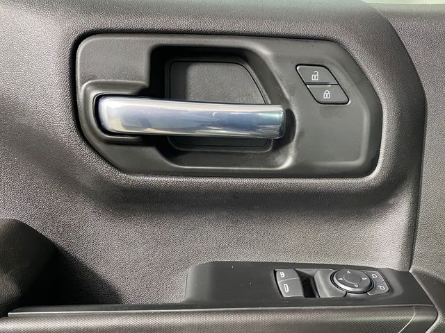 2024 Chevrolet Silverado 1500 WT photo