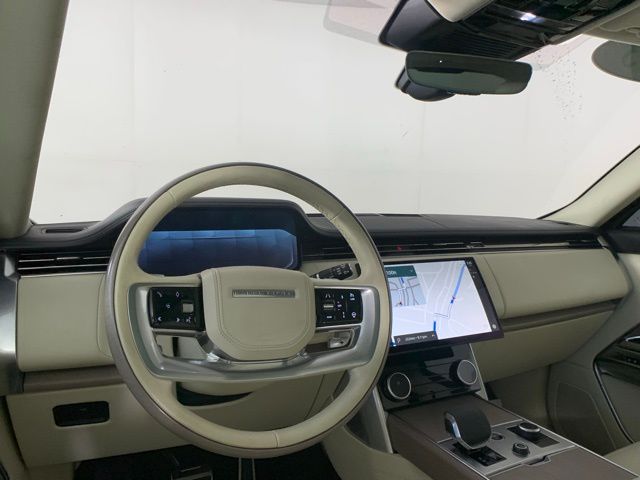 2023 Land Rover Range Rover SE 27