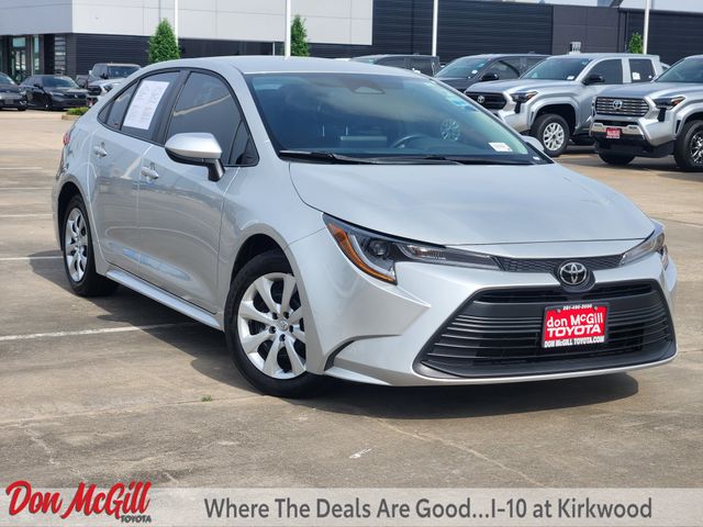 Classic Silver Metallic 2026 Toyota Corolla LE FWD Sedan Front-Wheel Drive Continuously Variable Transmission