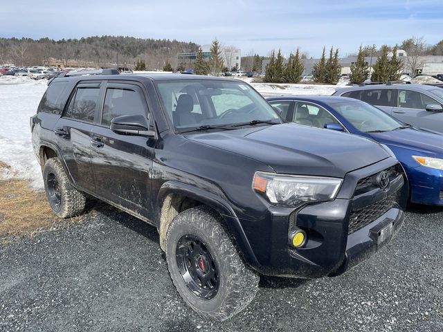 2019 Toyota 4Runner SR5 4WD