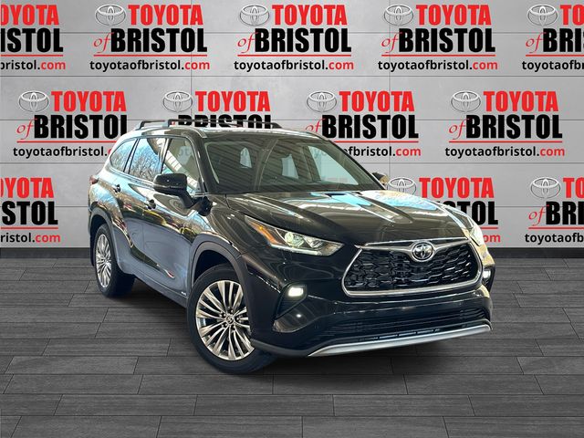2026 Toyota Highlander Hybrid Platinum AWD