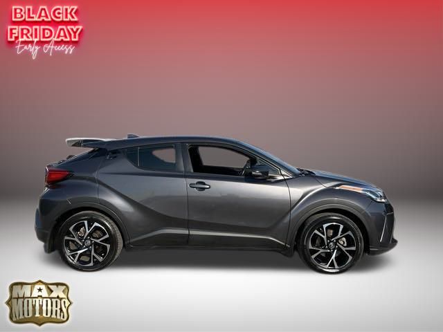 2021 Toyota C-HR XLE 11