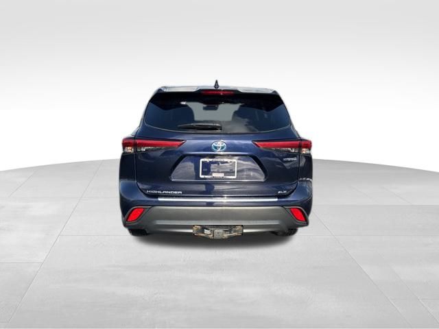 used 2021 Toyota Highlander Hybrid car, priced at $29,699