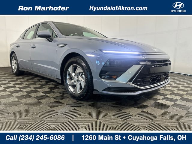 Transmission Blue 2026 Hyundai Sonata Sedan Front-Wheel Drive 8-Speed Automatic