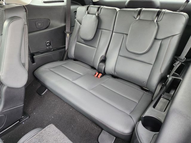 2025 Ford Explorer Active photo