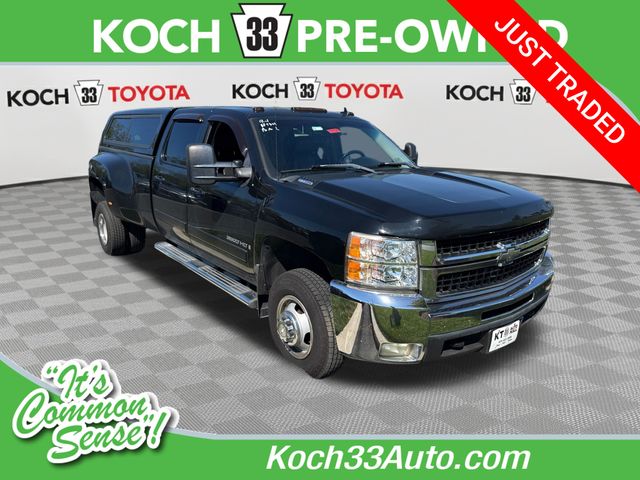 Black 2007 Chevrolet Silverado 3500HD Pickup Truck Four-Wheel Drive 6-Speed Automatic