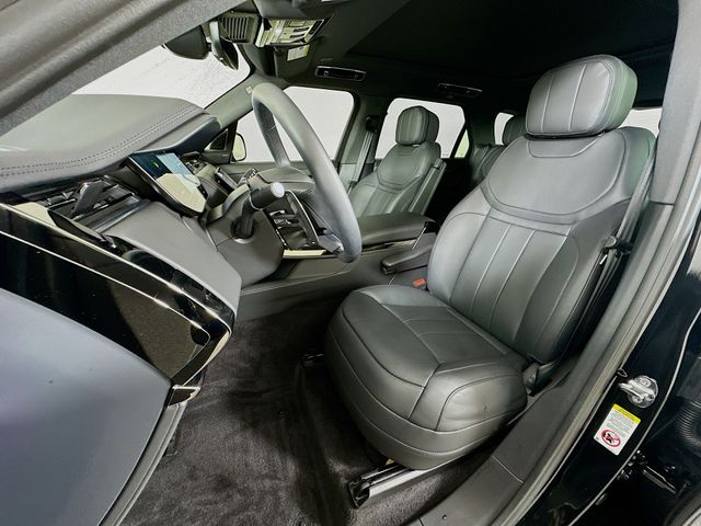 2025 Land Rover Range Rover Sport SE 21