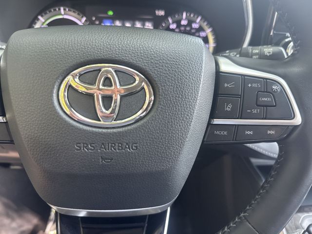 Used 2022  Toyota Platinum image 20