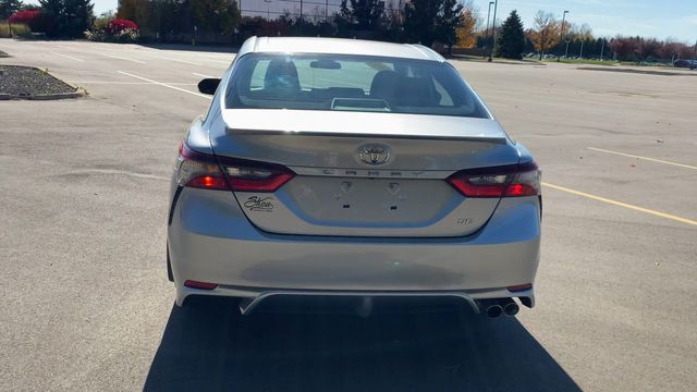 2021 Toyota Camry SE 7