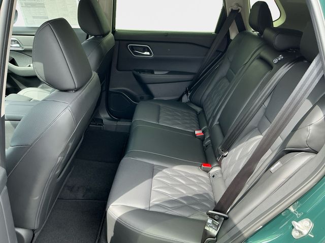 NissanRogue15