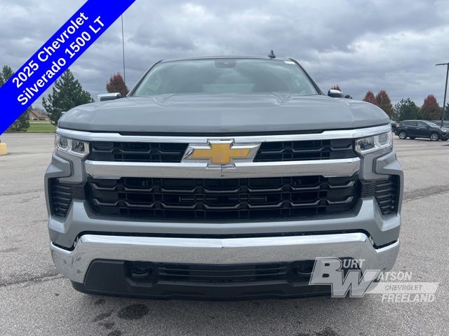 2025 Chevrolet Silverado 1500 LT 8