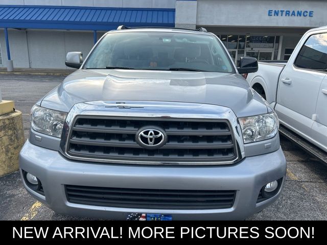 Silver Sky Metallic 2016 Toyota Sequoia SR5 4WD SUV / Crossover Four-Wheel Drive Automatic