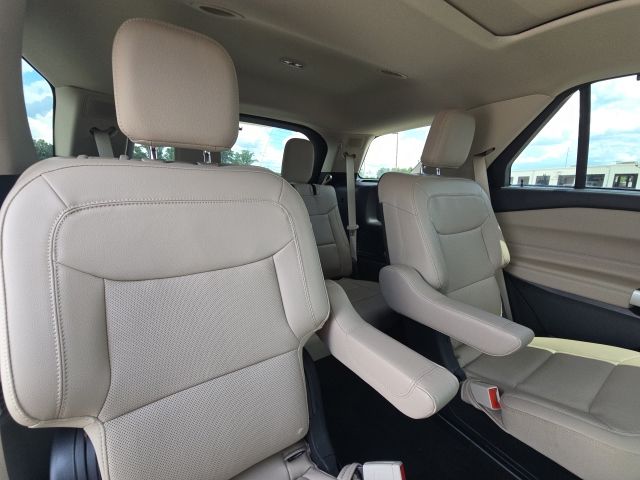 2023 Ford Explorer Limited:B02486