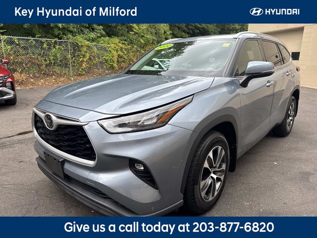 Moon Dust 2020 Toyota Highlander SUV / Crossover All-Wheel Drive 8-Speed Automatic